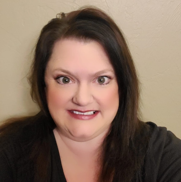 Meet your Posher, Amy - Picture 1 of 1